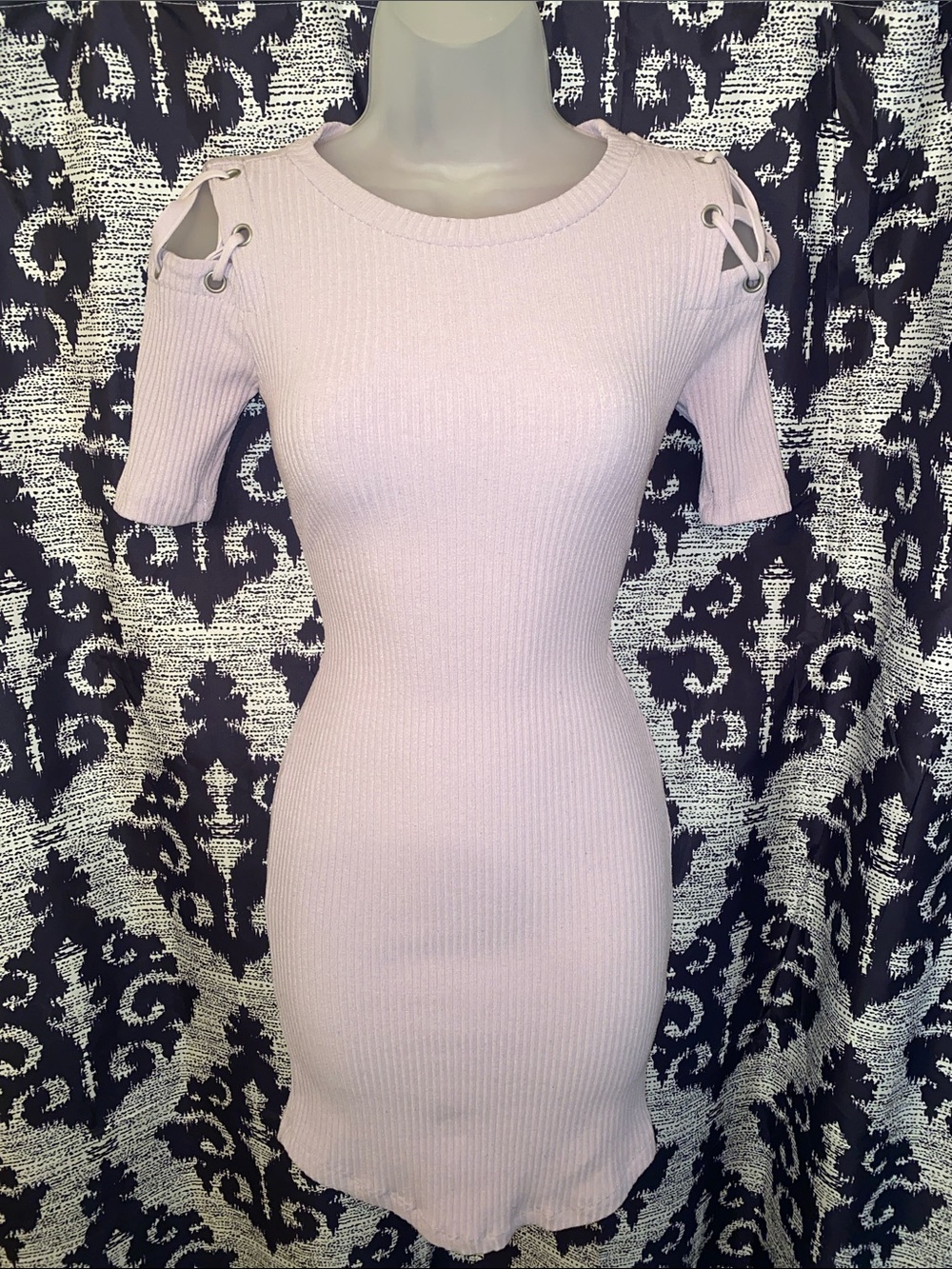 Forever 21 Light Lavender Ribbed Cold-Shoulder Bodycon Dress
